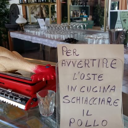 Cartello scritto a mano in Trattoria Ponticelli